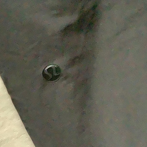 Lulu lemon lightweight harem style black pant size 8 - Picture 6 of 6